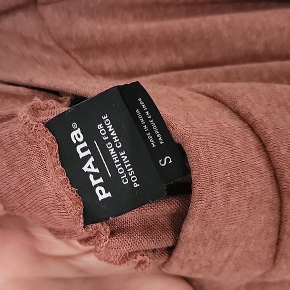 Prana • High Low Skirt with Pockets, Size S - Picture 3 of 6